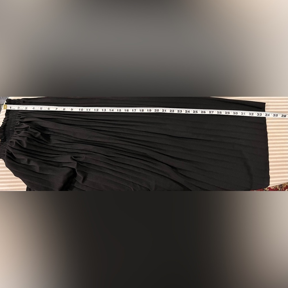 Bundle of 2 Unlined Scuba Pleated Skirts - Beige & Black, One Size Fits All - Picture 14 of 17